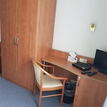 Hotel Zur Altstadt Calbe Екстер'єр фото