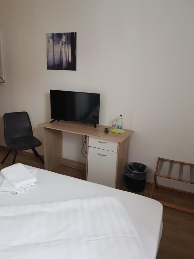 Hotel Zur Altstadt Calbe Екстер'єр фото