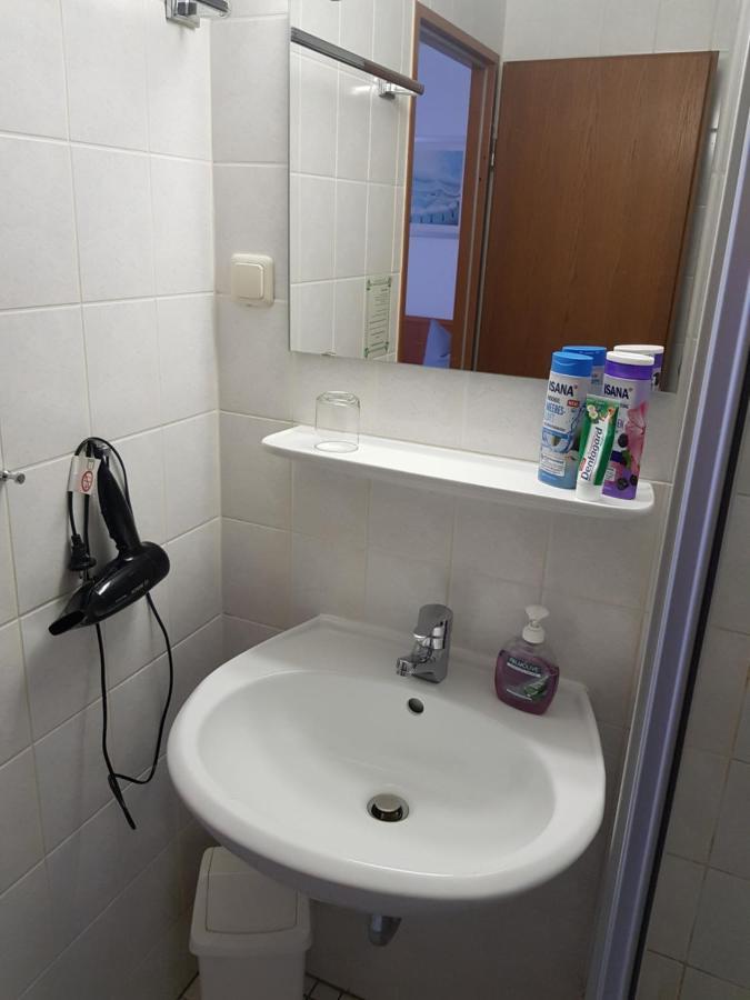 Hotel Zur Altstadt Calbe Екстер'єр фото