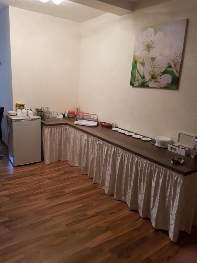 Hotel Zur Altstadt Calbe Екстер'єр фото