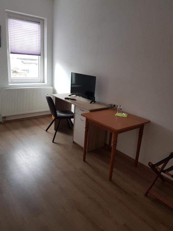 Hotel Zur Altstadt Calbe Екстер'єр фото