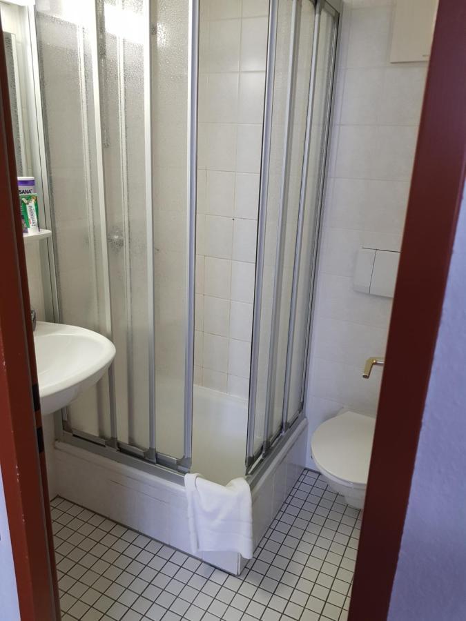 Hotel Zur Altstadt Calbe Екстер'єр фото