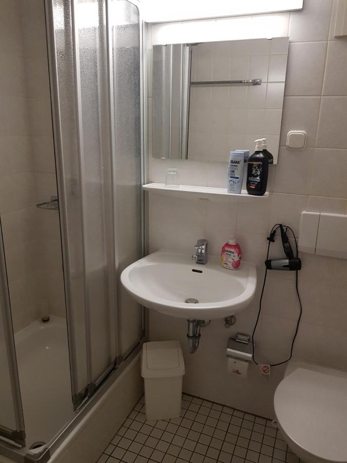 Hotel Zur Altstadt Calbe Екстер'єр фото